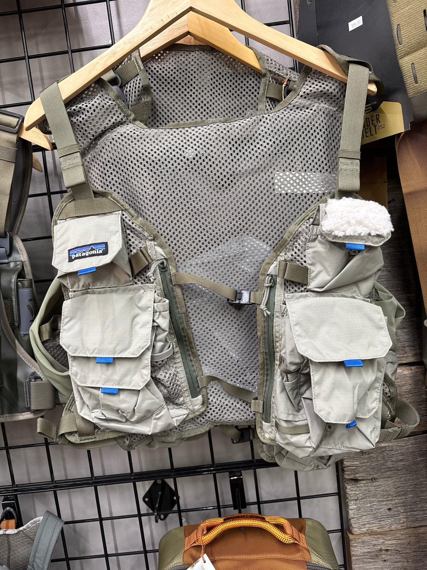 Patagonia stealth  convertible vest