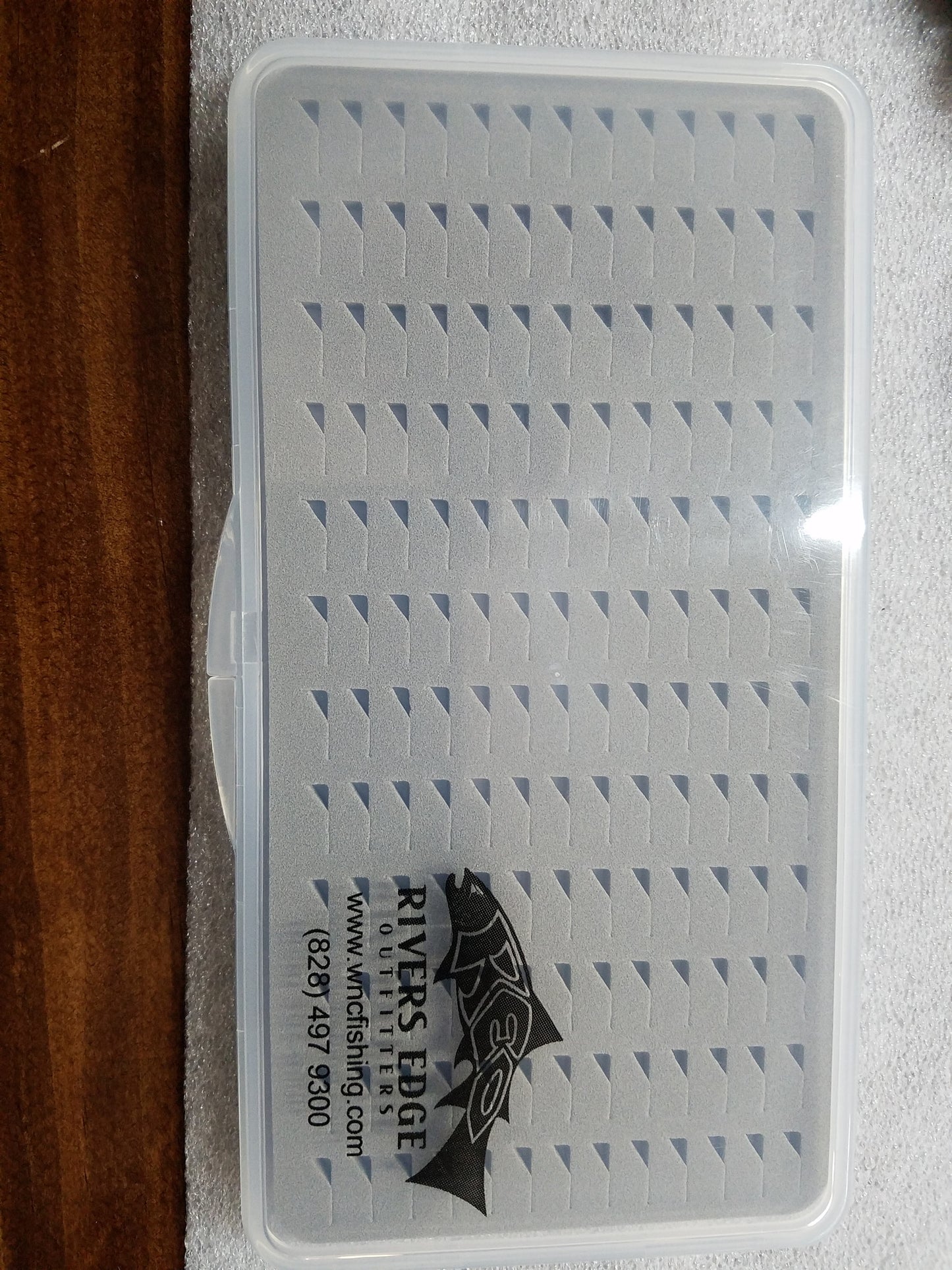 slim box w/ tear drop slit foam