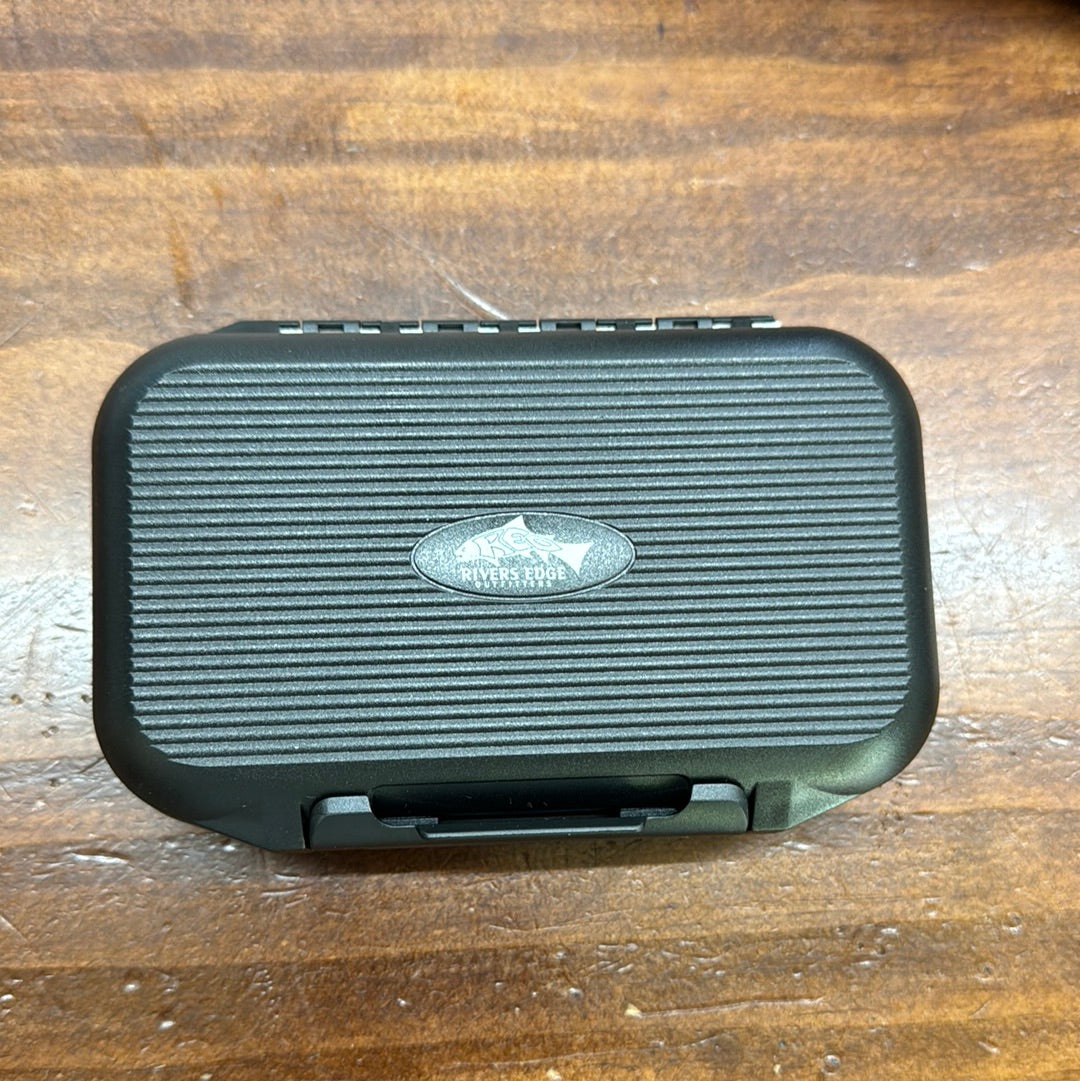 Small logo fly box