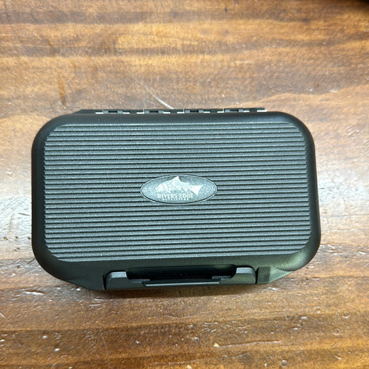 Small logo fly box