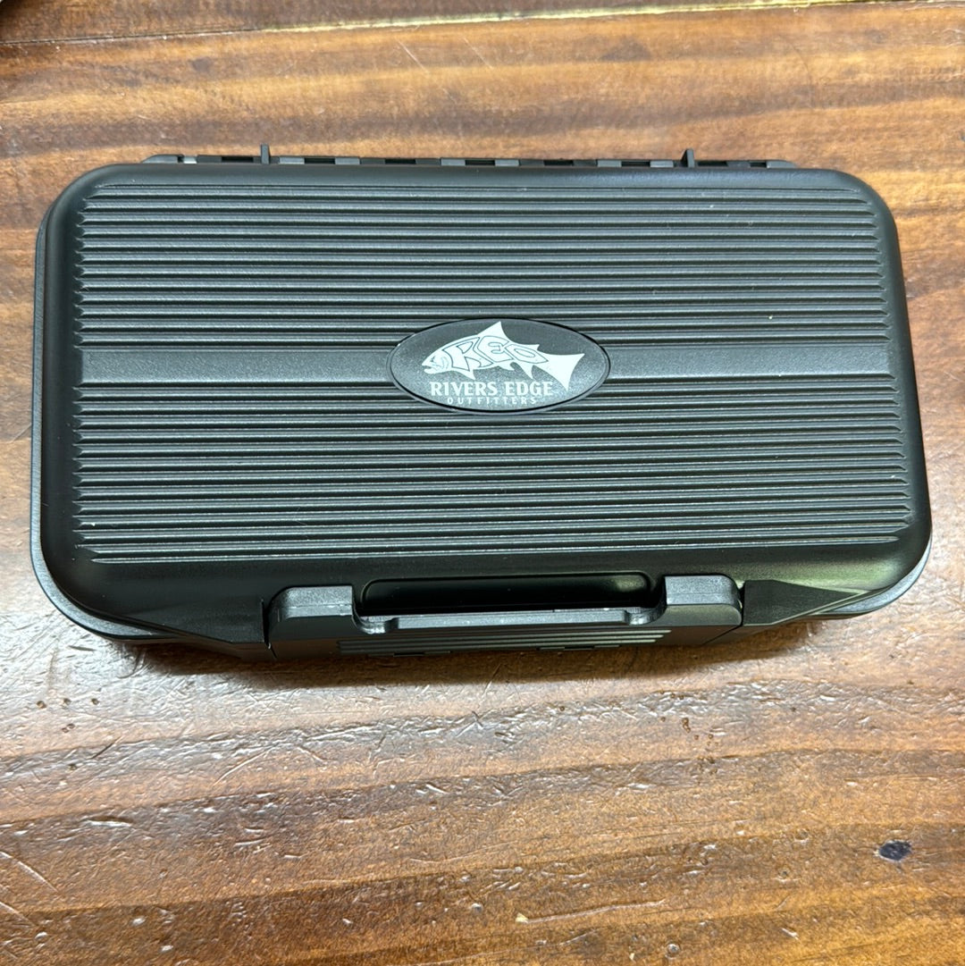 Reo fly box