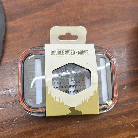 Small orange seal, logo fly box