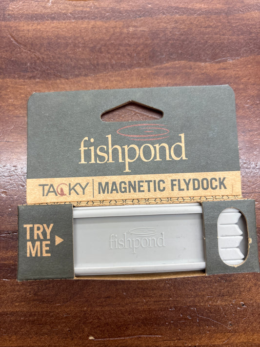 Fishpond magnetic flydock