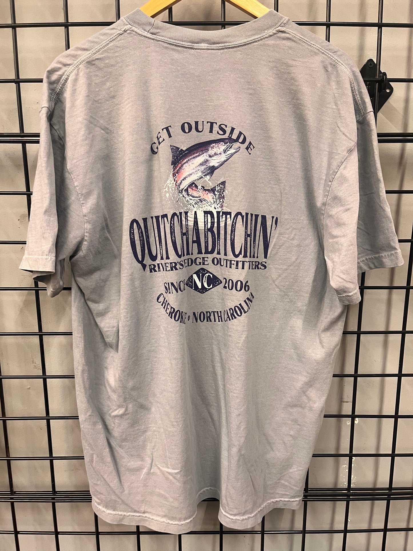 Rivers Edge Quitchabitchin’ Laid Back Tee