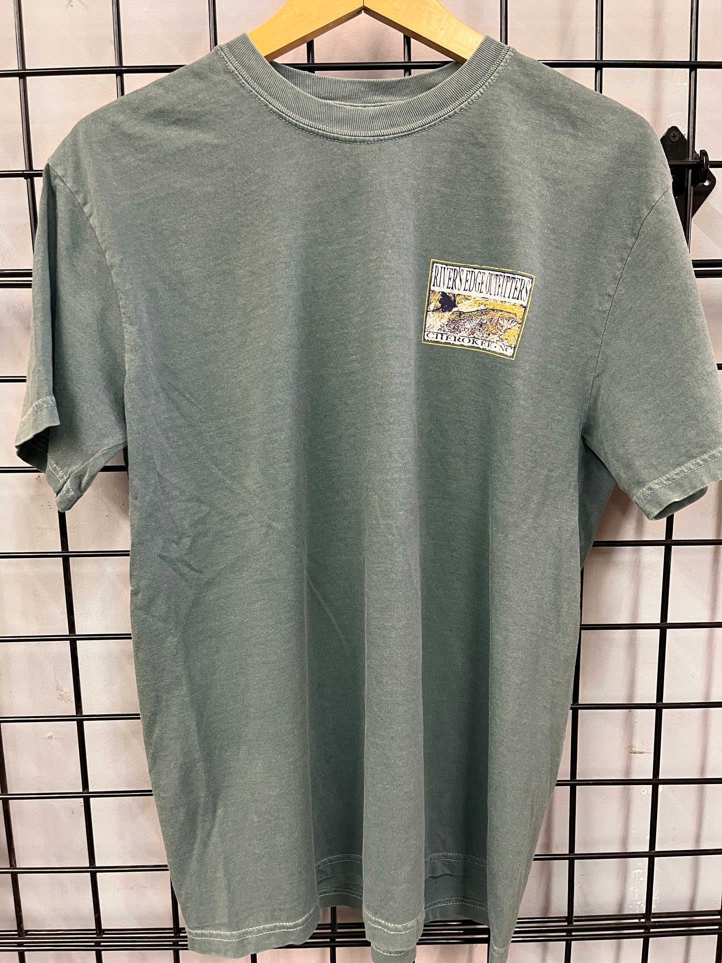 Rivers Edge Rustic Trout Laid Back Tee